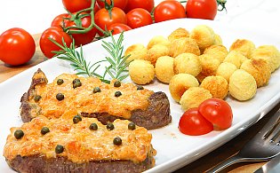 Rindersteaks mit Tomaten- Kruste